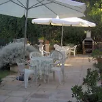 Santa Fara Bed and breakfast 3*