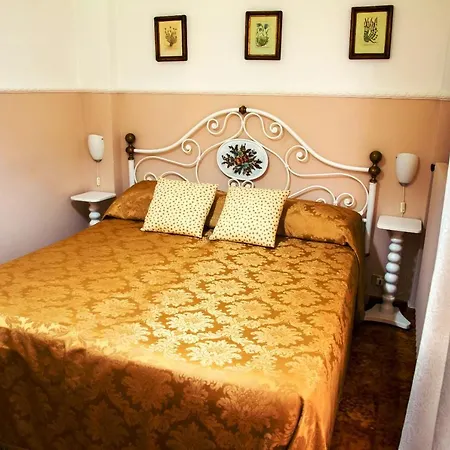 Santa Fara Panzió 3*